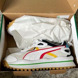 Brand new puma sneakers